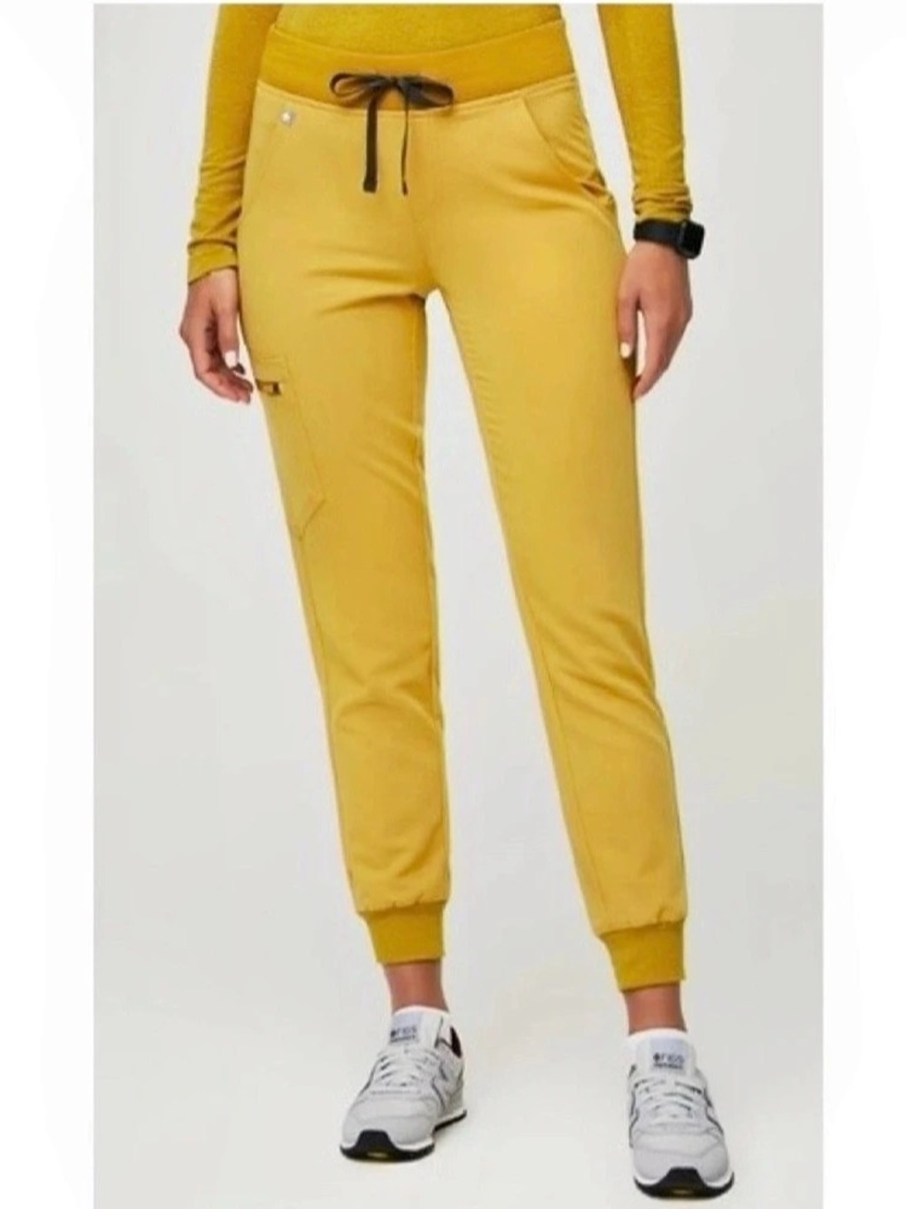 Figs Zamora 2.0 Jogger Women's Technical Collection Gold Scrub Pants XS P Nurse